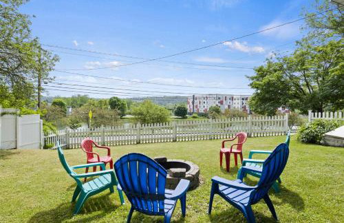 Great Location! Colleges! Hiking! Ithaca Commons! - Foto 31