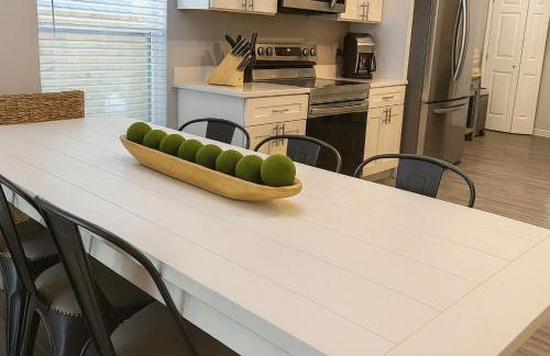 Heated Pool & Bathtub 4BR Near Disney - Foto 13