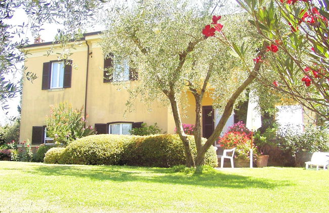 Villa Montecasciano - 8 Sleeps Private Garden - Foto 4