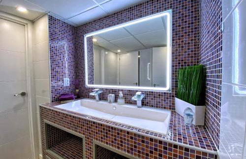 Luxury 5 star Villa Violetta with amazing sea view, jacuzzi and heated pool - Foto 58