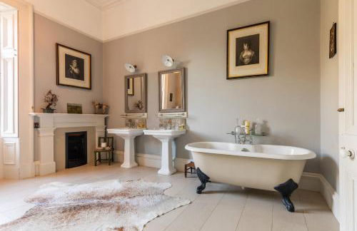 Errol Park - Grand Stately Home & Views - Photo 53