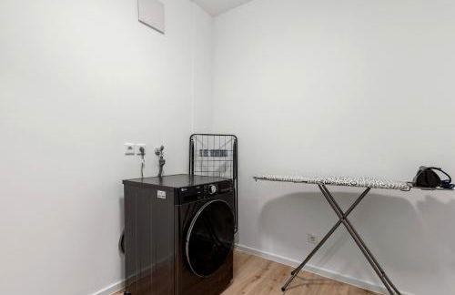 Exklusives Studio - Zentral Innenstadtlage - Kostenloser Parkplatz - Aufzug - Modern für bis zu 4 Personen - Smart Home - Foto 33