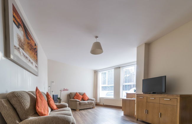 Broc House Suites - Photo 30