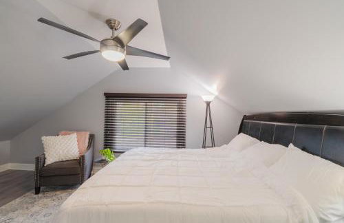 Relaxing Retreat in the Heart of Lombard With Laundry - Foto 27