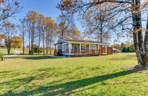 Modern Clarkesville Cottage with Decks and Patio! - Foto 23