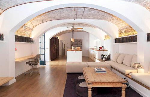 A historic XVI century beach home near Barcelona - Photo 7