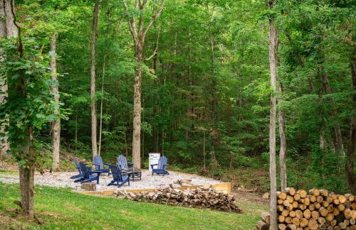 White Pines Lodge- Wooded Retreat - Foto 6