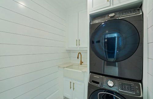 Water's Edge - Luxury Lakefront Beach House with Private Pool & Community Amenities - Foto 40