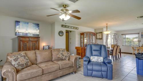 Canal-Front Retreat w/ Heated Pool & Hot Tub! - Foto 5
