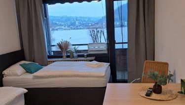 Apartment 22 - Photo 4