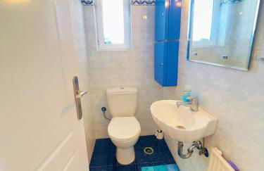 Cozy fairytal garden apartment, Family Friendly, Free parking, 15 Min to Airport - Foto 53