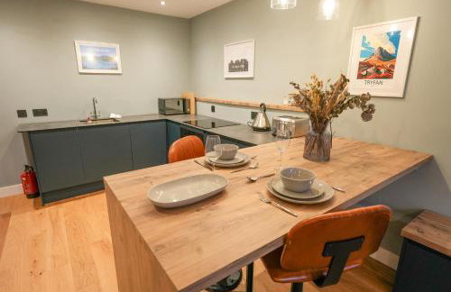 Tryfan - Snowdonia, North Wales - Photo 9