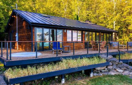 Modern Catskills Escape w Open Living Steam Shower Hot Tub w Mountain Views Minutes from Woodstock Trails Suncliff Vista - Foto 30