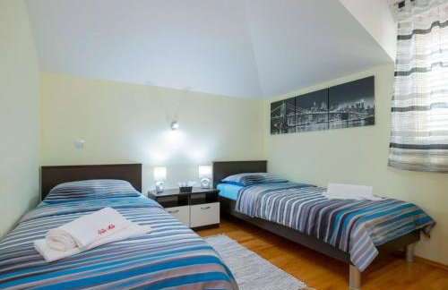 Holiday Home Villa Mile mit beheiztem Pool- Grill und Terrasse by Interhome - Foto 44