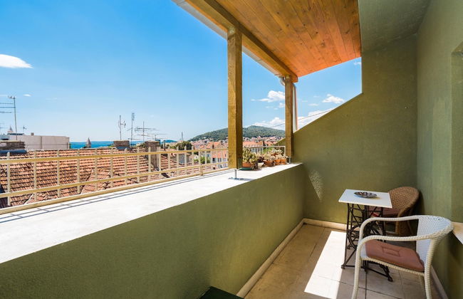 Big 80 m2 apt With Balcony in the Heart of Split - Foto 1