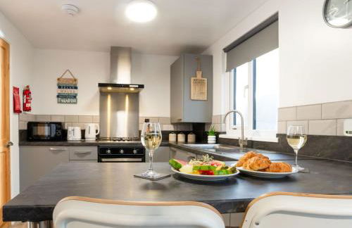 Chalet Hot Tub Lodge 2 by Interhome - Foto 2