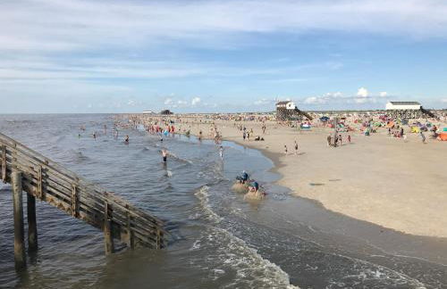 Beach Home - Photo 31