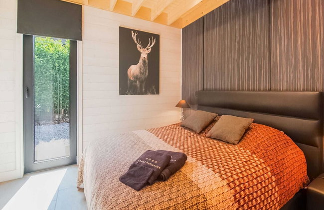 Idyllic Chalet in Biron with 2 Hot Tubs & Sauna - Photo 7