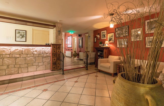 Hill View Restaurant & Apartments - Foto 2