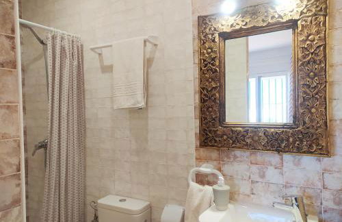 Gran adosado de esquina muy cerca de la playa en la Antilla - Foto 12