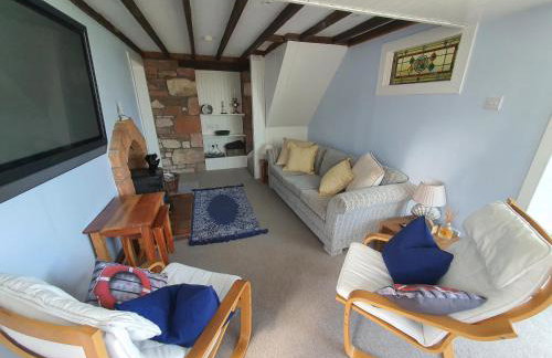 Cromla Cottage - Photo 1