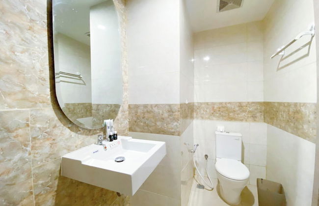 Best Choice And Modern Studio At Apartment Mataram City - Photo 9