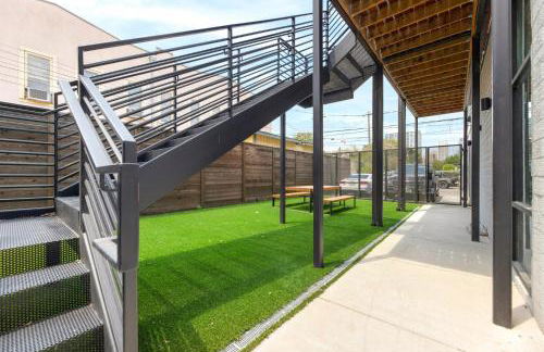 2-Bedroom East Austin Condo-Free Parking - Foto 50