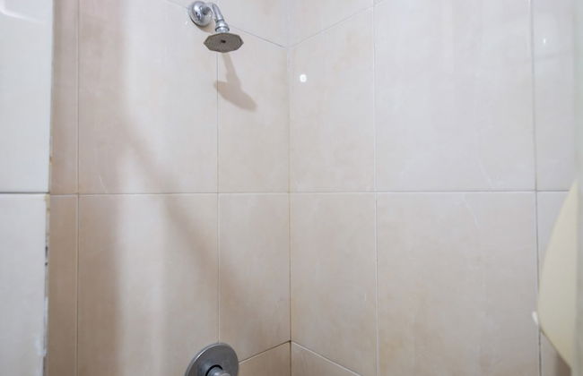 Comfort Living Studio Apartment At Mangga Dua Residence - Photo 9