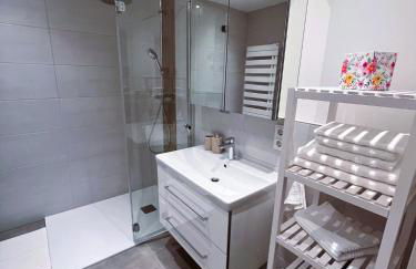 Frisch renovierte Ferienwohnung in ruhiger Lage - Photo 5