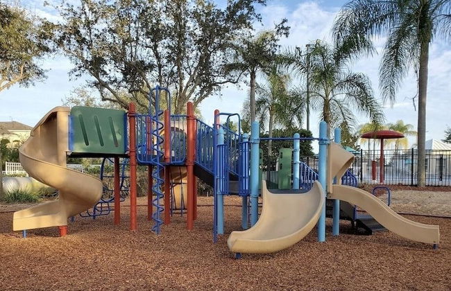 Vacation Resort Home Right Outside Of Disney World Parks With Private Pool 4 Bedroom Home by RedAwning - Foto 27