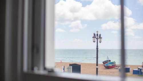 Lovely 3-Bedroom Apartment with Stunning Sea Views - Foto 2