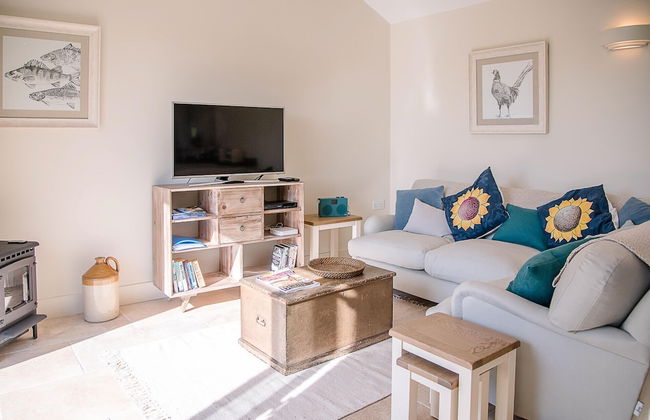 Hill Stables, Ufford - Photo 8