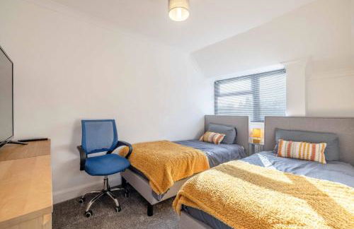 COSY HOME NEAR DORNEY, WINDSOR & Free Parking - By Tempstay - Foto 15