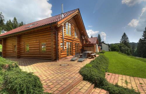 Luxus-Ferienhaus Blockhaus Chalet Nr 2 Toplage am Feldberg mit Sauna, Outdoor-Hottub, Kamin auf 1300m üM - Foto 6