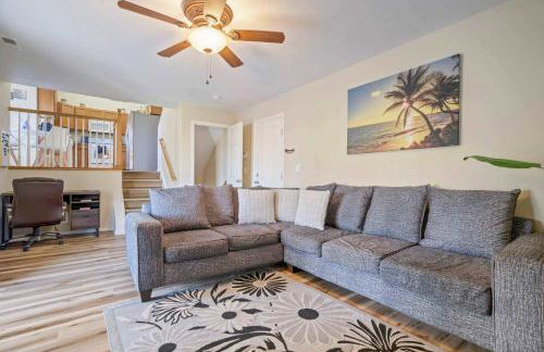 4BR w Fireplace Backyard BBQ near Peterson AFB - Foto 9