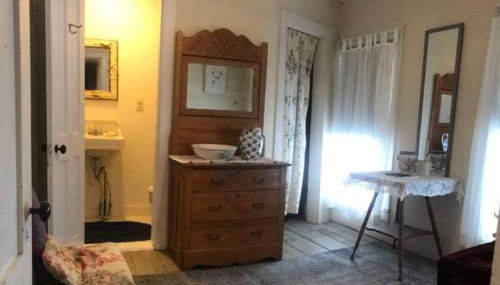 High Peaks Private Room #4 in a Shared House Homestay - Photo 3, Other