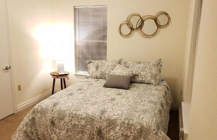 Stylish House Near UF, VA, & Downtown Gainesville - Photo 3