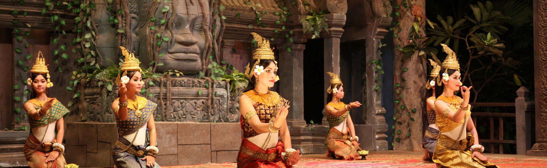 Siem Reap Dinner & Apsara Dance Show - Foto 1