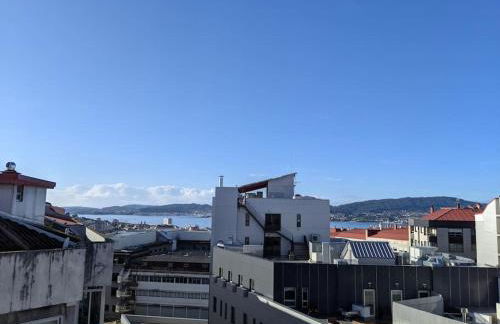 Ático con terraza en el corazón de Vigo - Foto 6