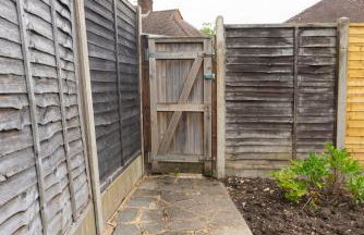 Spacious Family Bungalow with Garden for up to 7 - Photo 9