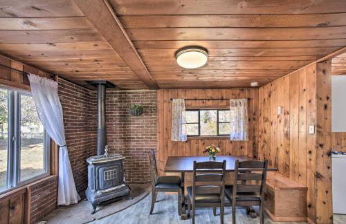 Walkable Palmer Lake Home with Deck and View! - Foto 2