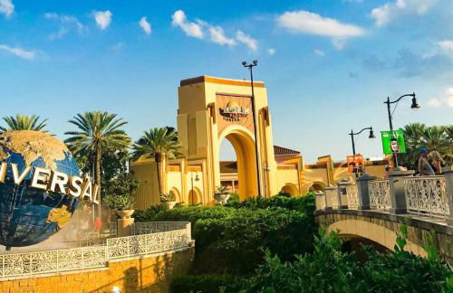 Riviere 2BR Apartment Pet Friendly Oasis Sleeps 6 Close to Epic Universe Pool & Gym - Foto 40