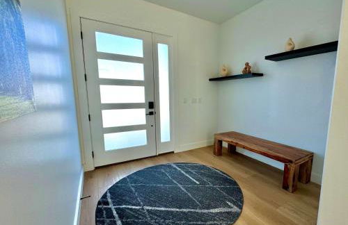 New Ultra-Modern Home Overlooking the Lake - Foto 15