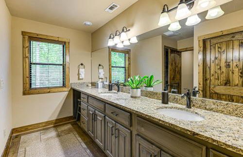 28 Acres Home with Barn and Fire Pit Near Franklin! - Foto 18