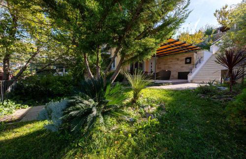 HIDDEN PARADISE - Villa by Split - Photo 26