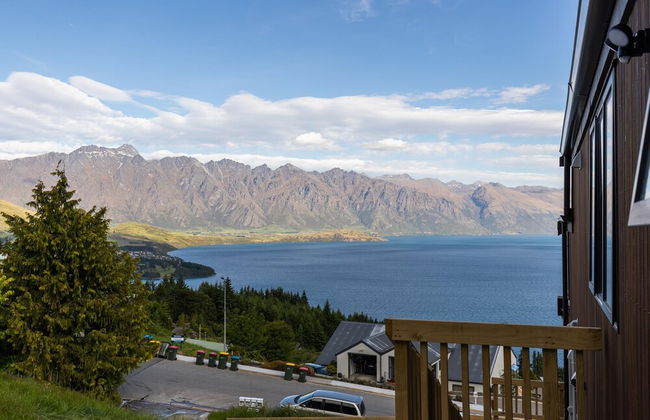 Modern, Plush & Picturesque - Brand New Townhouse - Foto 14