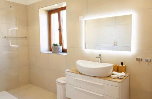 Villa del Lago with heated pool - Foto 33