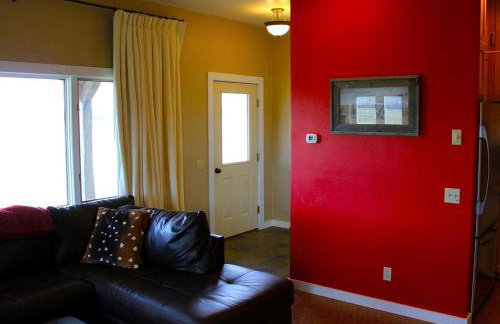 Romantic Cabin Getaway Along the Madison River in Ennis, Montana - Foto 10