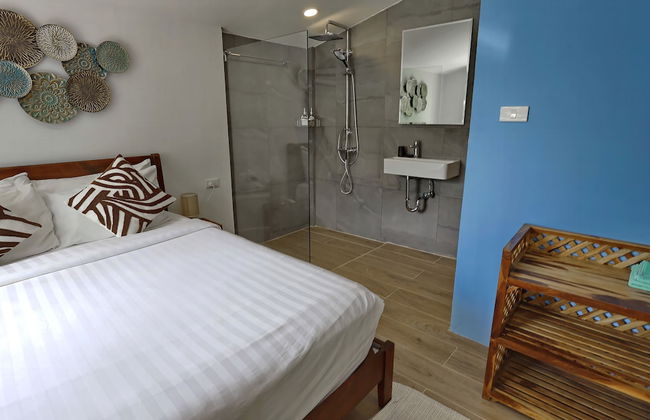 Joy Beach Villas - Photo 40