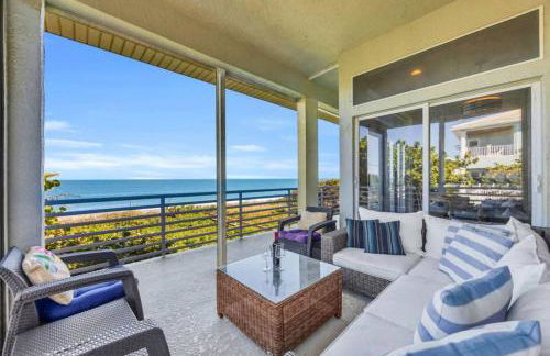 Oceanfront Escape - Private Beach Access - Game Room - Bikes - Surfboard - Foto 1